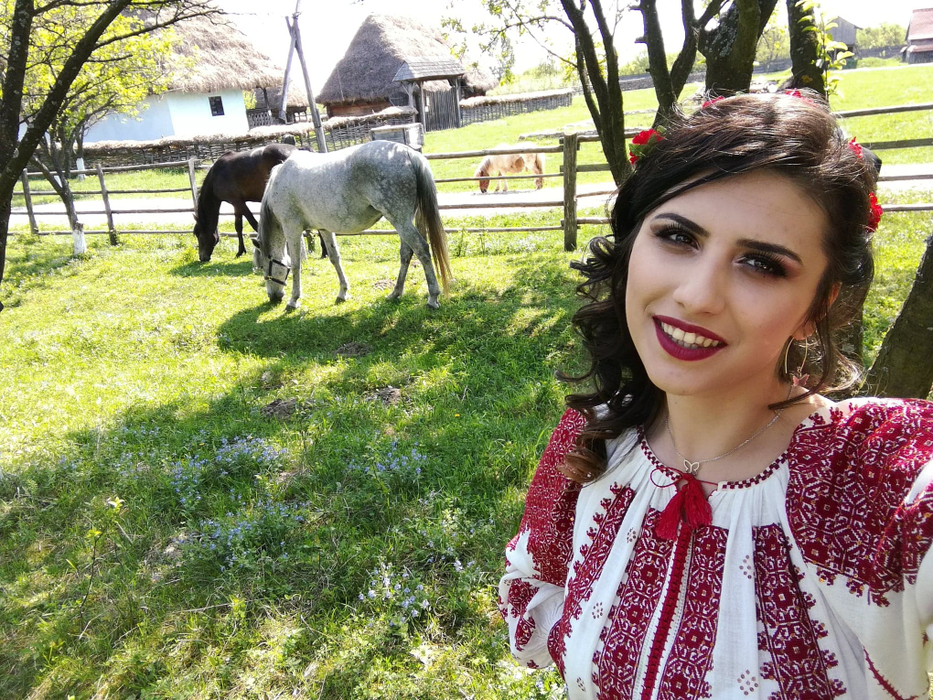 Răzvan Simion și Dani Oțil vor să se retragă din televiziune. Cine e vedeta pe care vor să o lase în locul lor: “Tu ești și cu modelingul”