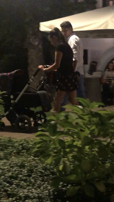 Mezina familiei Băsesci arată formidabil după ce a devenit mamă pentru a treia oară