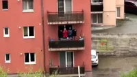 Un clujean a scos boxele pe balcon și a dat muzica la maximum! Vecinii au reacționat, dar nici prin cap nu-ți trece ce au făcut polițiștii