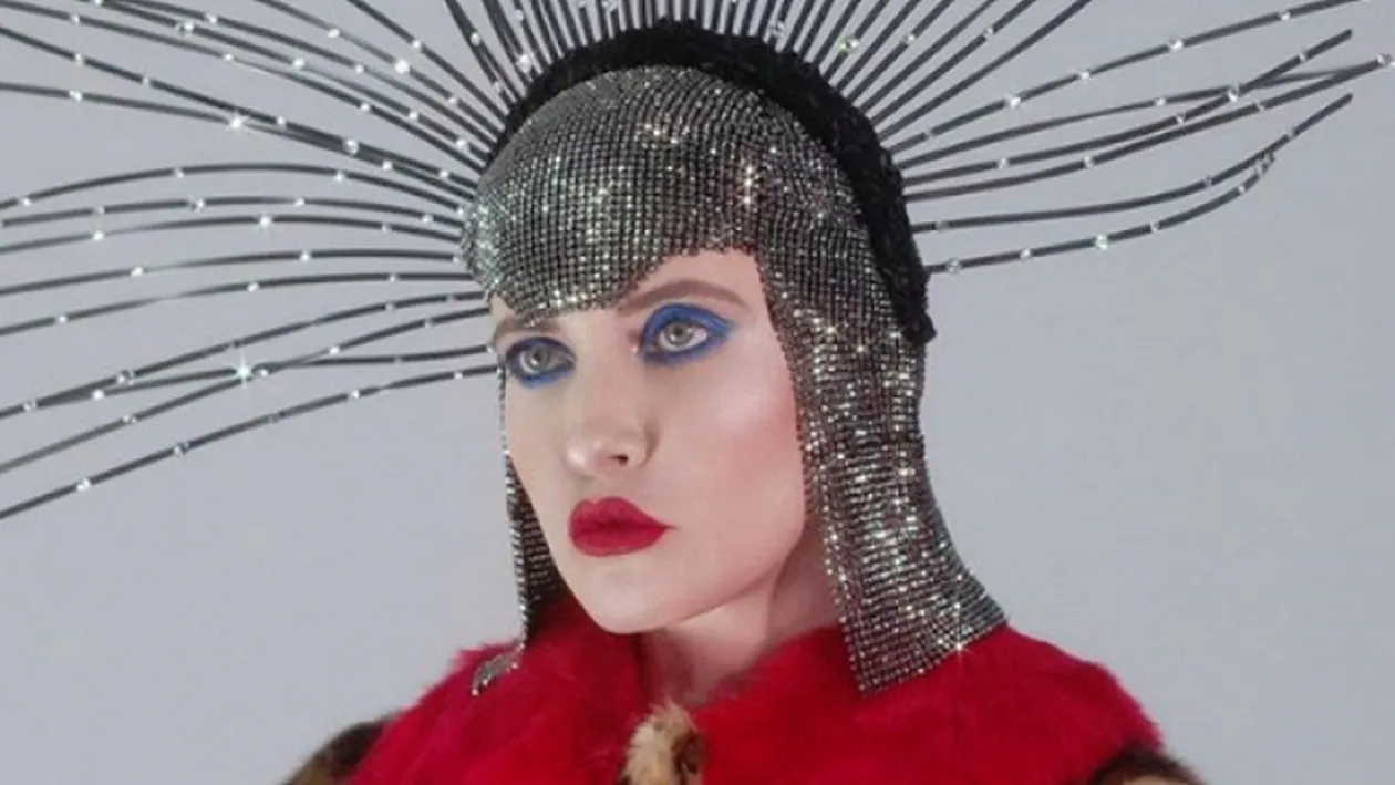 Arată chiar normal acum! Iulia Albu, schimbare radicală de look