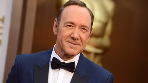 E oficial! Kevin Spacey l-a înlocuit pe George Washington