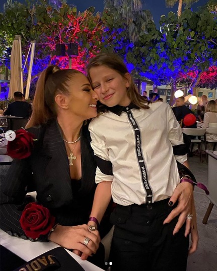 Cum s-a îmbrăcat Anamaria Prodan la petrecerea de Revelion! A înnebunit șeicii din Dubai