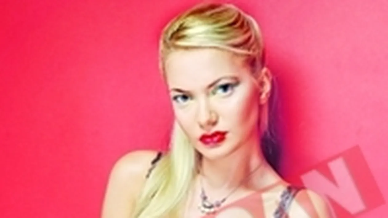 Andreea invata sa faca televiziune