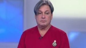 Exclusiv! Primele declaraţii ale lui Cornel Galeş, după ce s-a spus că s-a căsătorit cu blonda Vivi: „Dormim în acelaşi pat! E minunat!”
