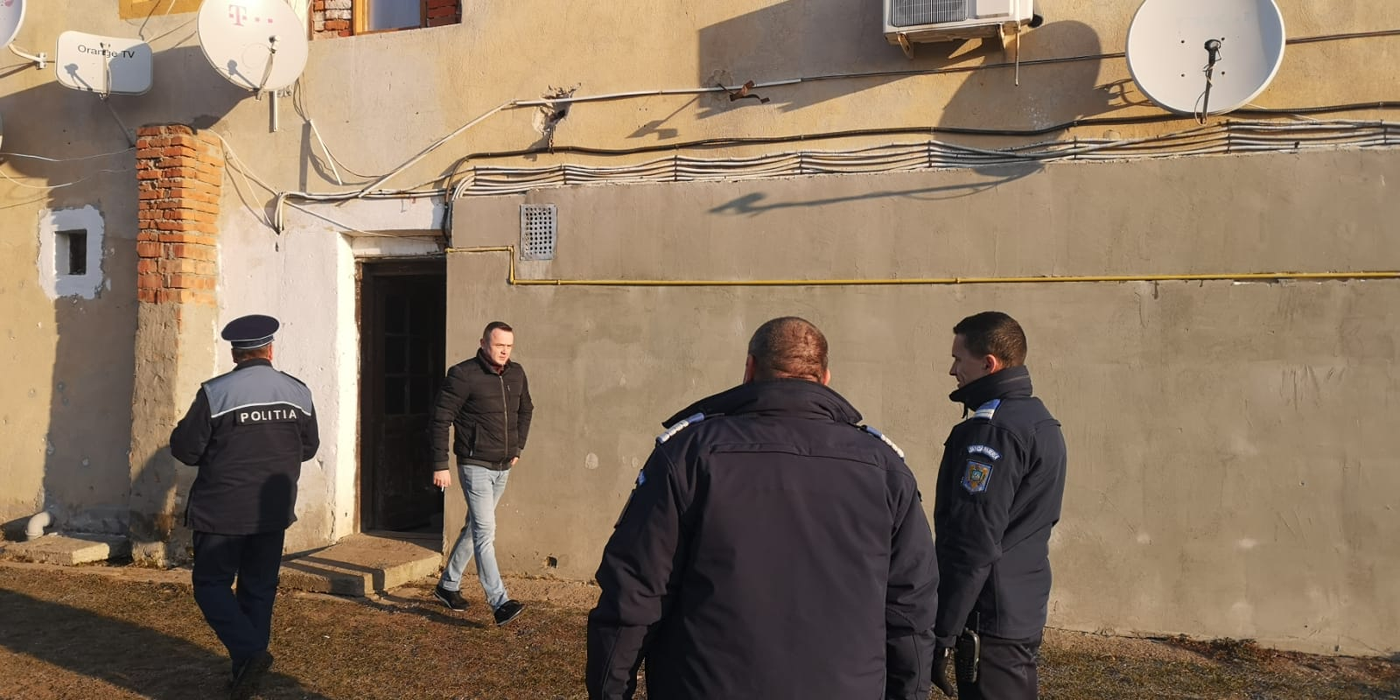 Doi tineri din Târgu-Jiu au murit intoxicaţi cu monoxid de carbon emanat de o sobă