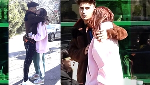 Sebastian Dobrincu și Ioana Ignat, tineri și neliniștiți! S-au sărutat cu foc în plină stradă!