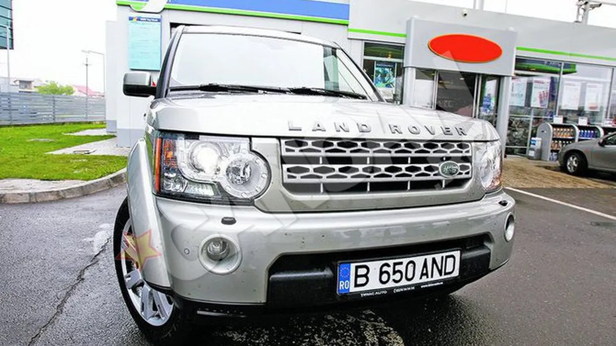 Catalin iubeste canapeaua masinii Andrei