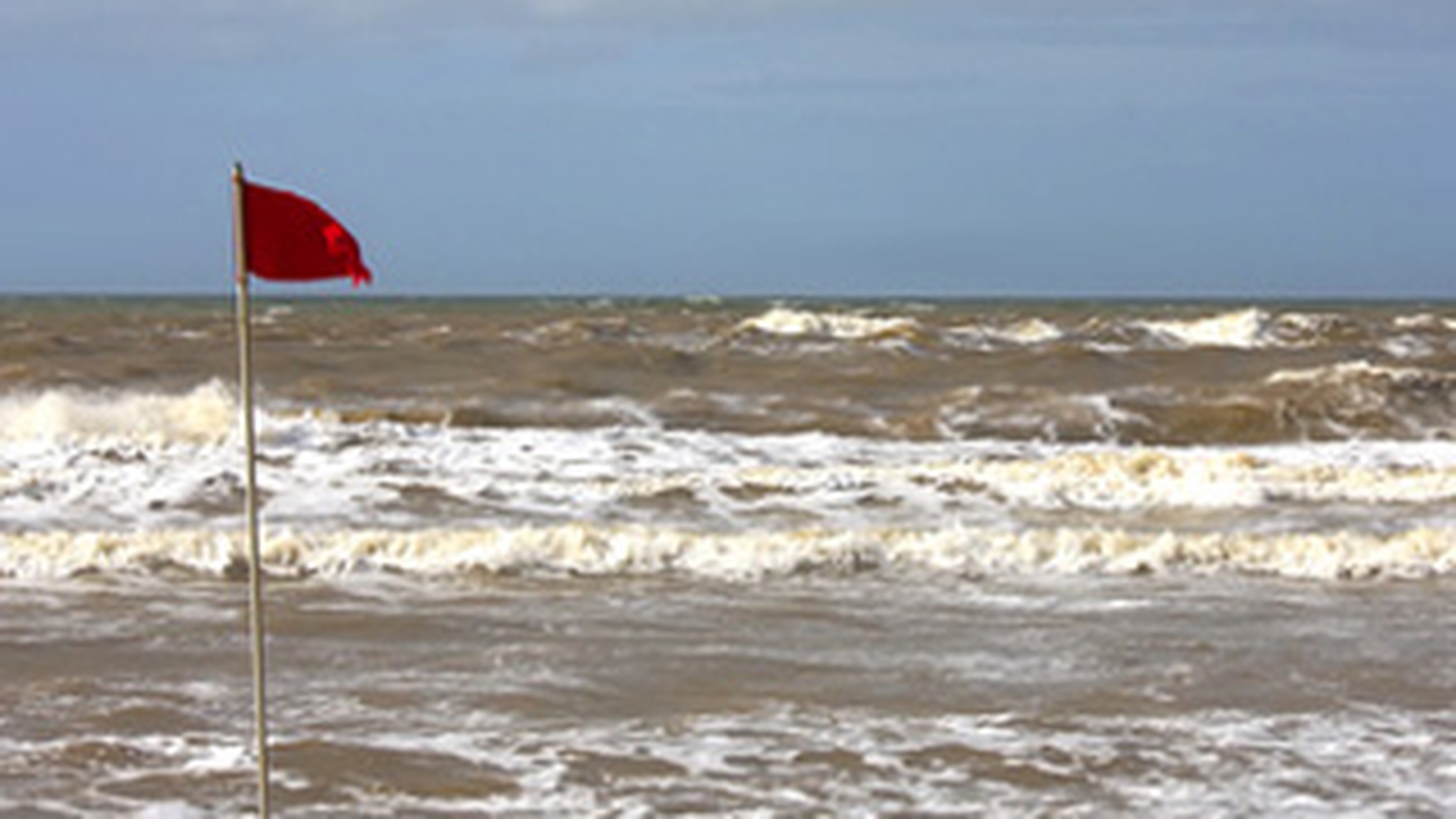 Un bacauan de 26 de ani s-a inecat in mare!