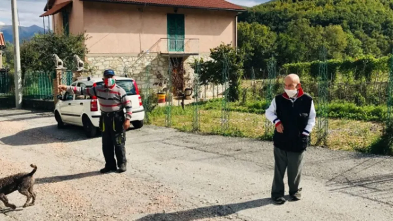 Orașul în care locuiesc doar 2 oameni. Culmea, cei doi nu se prea suportă!