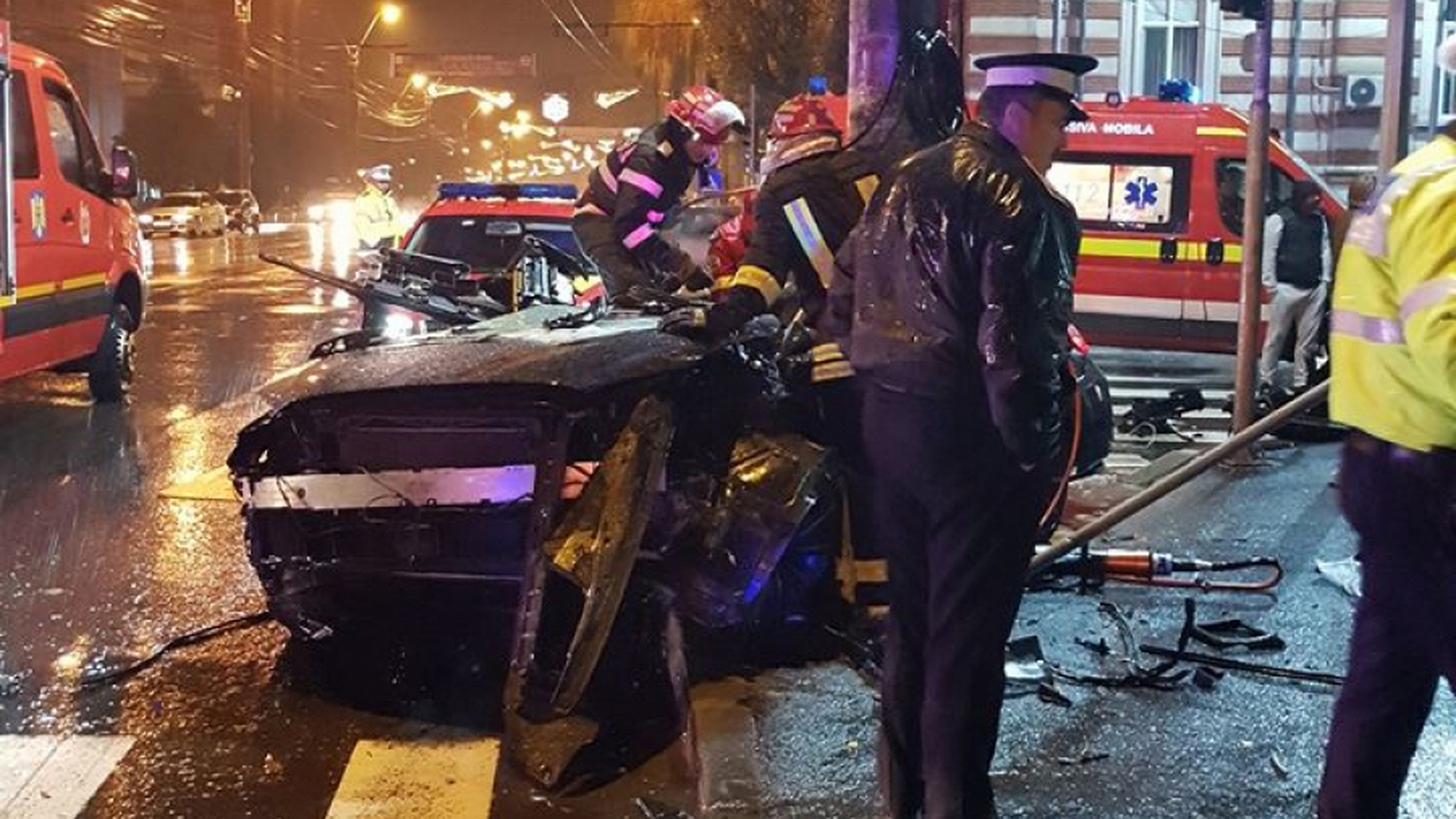 Detalii cutremurătoare au ieşit la iveală, despre tinerii care şi-au pierdut viaţa în accidentul grav din Galaţi!