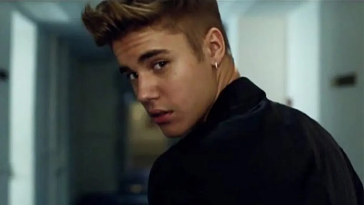 Justin Bieber atacat intr-un club din Canada. Garzile de corp au intervenit in forta. Uite cum s-a terminat totul