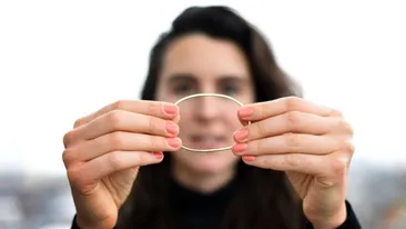 Această femeie a găsit pe stradă o bijuterie în valoare de 40.000 de E! Ce a urmat când a aflat că are în casă „comoara“