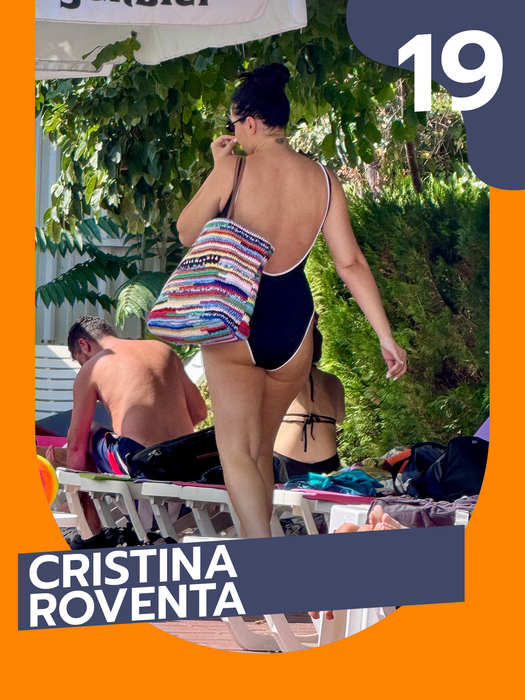 Retrospectiva verii 2025: Atenţie! Intră în acţiune TOP 25 vedete care au defilat în costume de baie! Roxana Dobre, Livia EX-Bordea sau Lora, show total pe litoral