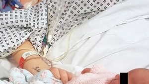 O gravidă a fost lovită de fulger şi a născut de urgenţă! Ce s-a întâmplat apoi cu bebeluşul i-a şocat pe toţi