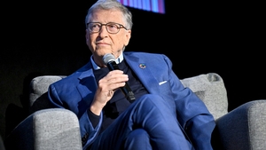 Bill Gates rupe tăcerea după evoluția AI! Ce profesii vor supraviețui inteligenței artificiale