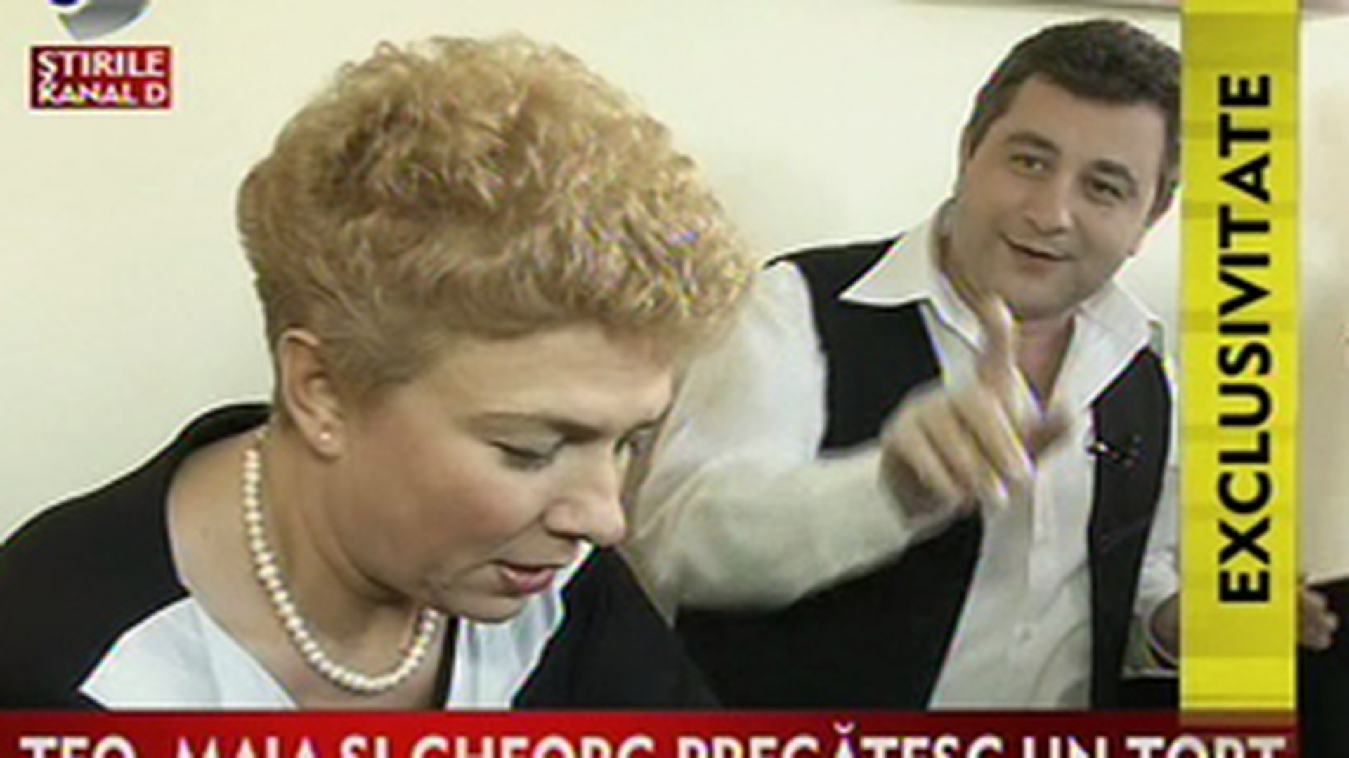 VIDEO Teo a gatit un tort alaturi de fiica ei, Maia! "Mi-a dat o furculita traditionala, din lemn ca sa gust din tort!"