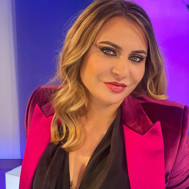 Adina Buzatu, sfaturi despre trendurile din 2022/ Sursă foto: Instagram.com