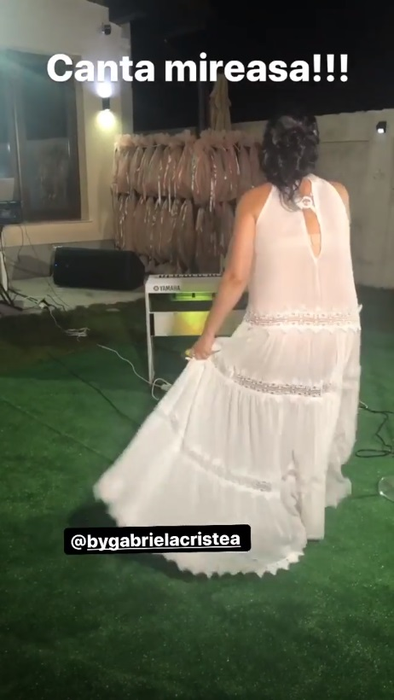 Gabriela Cristea a surprins și cu a doua rochie de mireasă! A îmbrăcat una transparentă și i s-a văzut lenjeria intimă