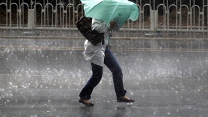 COD GALBEN de ploi si vijelii! Vezi prognoza meteo din urmatoarele zile