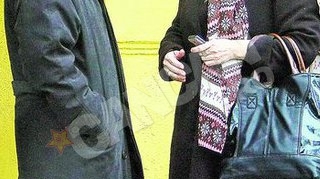 Teatrul "masca de pe strada". George Ivascu, actorul cu trei fete pe minut