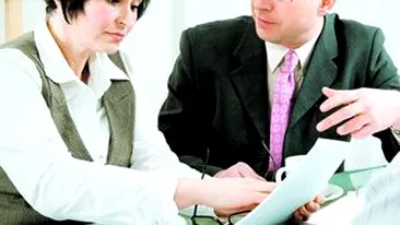 O femeie a intentat divort dupa ce sotul a plecat in luna de miere cu mama lui!