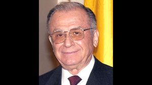 Fabulos! Ce pensie are Ion Iliescu. Suma îi asigură tot confortul 