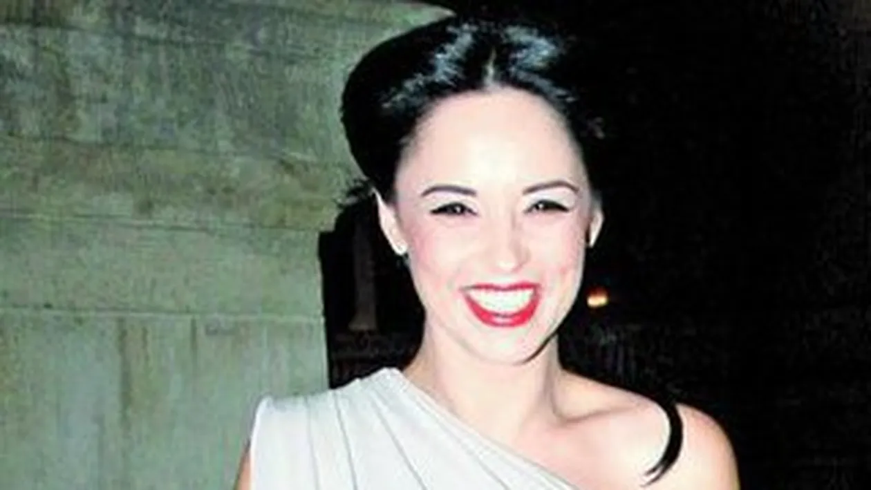 Andreea Marin ii aduce pe aceeasi scena pe castigatorii celor doua concursuri. Zana, intre X Factor siVocea Romaniei