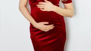 Ce veste în showbiz! A devenit mămică pentru prima dată, la 47 de ani! “Ne simțim binecuvântați!”