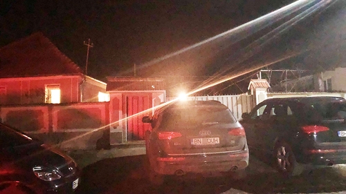 Imagini realizate în exclusivitate de CANCAN.ro la Oşorhei. ”Bârlogul” lui Pomohaci. Fostul preot s-a refugiat în satul în care are Poliţia la picioare