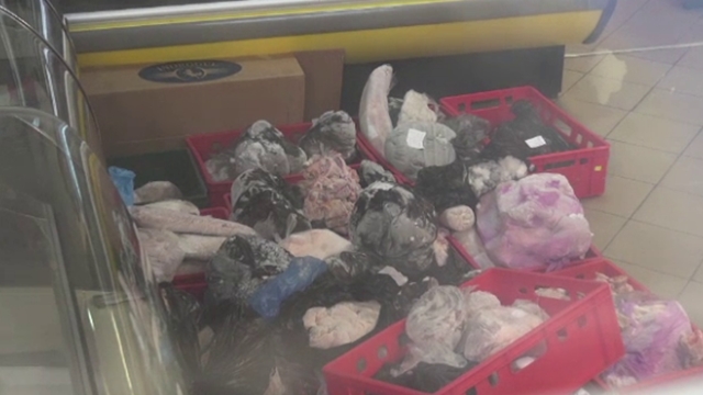 Socant! Carne congelata timp de 40 de ani, pusa la vanzare intr-un magazin din Constanta!