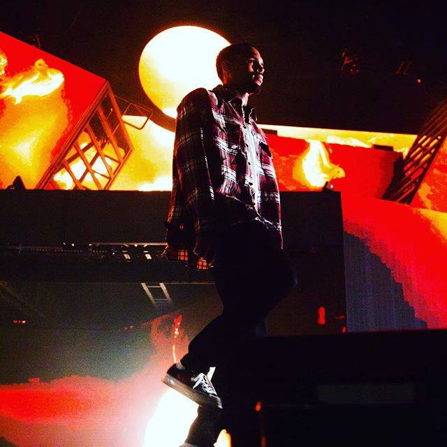 Rapperul Chris Brown a fost arestat