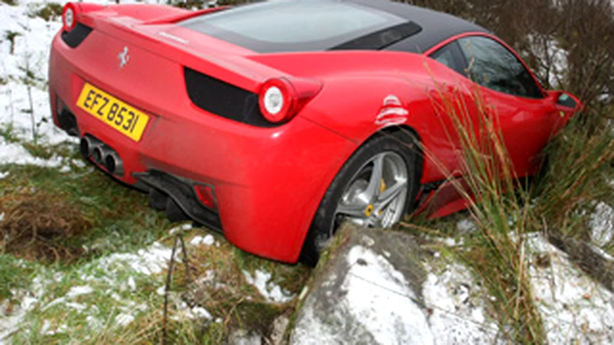 Cum se parcheaza un Ferrari de 200.000 de euro- varianta unui castigator la loto