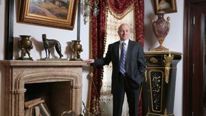 Patronul UTI s-a răzgândit după ce achitase marfa, apoi… Ce ”învârteală” cu tablouri de colecţie au făcut milionarul-denunţător şi politicianul Codrin Ştefănescu