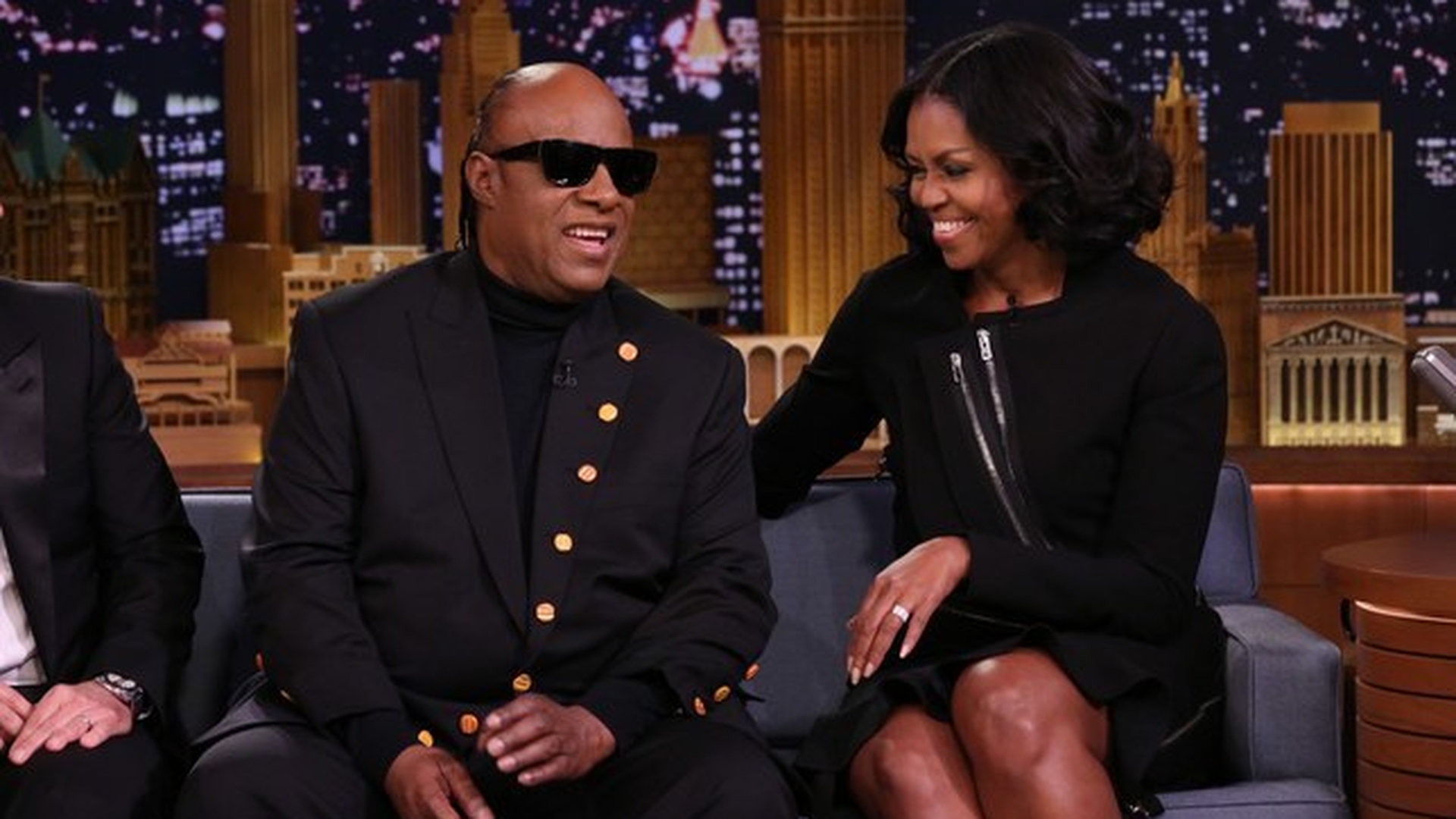 STEVIE WONDER i-a cântat o serenadă primei doamne MICHELLE OBAMA, în direct!