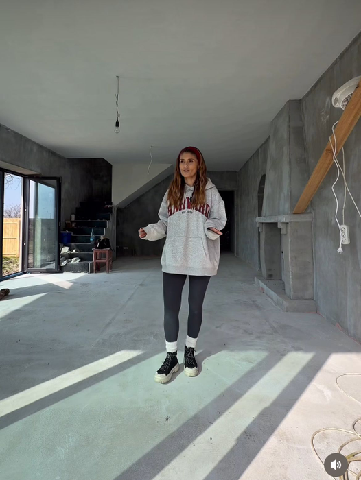 Cum arată casa pe care Sânziana Negru a renovat-o recent, de dragul bunicilor? A schimbat 5 echipe de muncitori în 2 ani