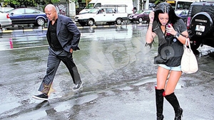 Milionara lui Pepe are fite de Hollywood! A mers la negocieri insotita de un bodyguard fioros