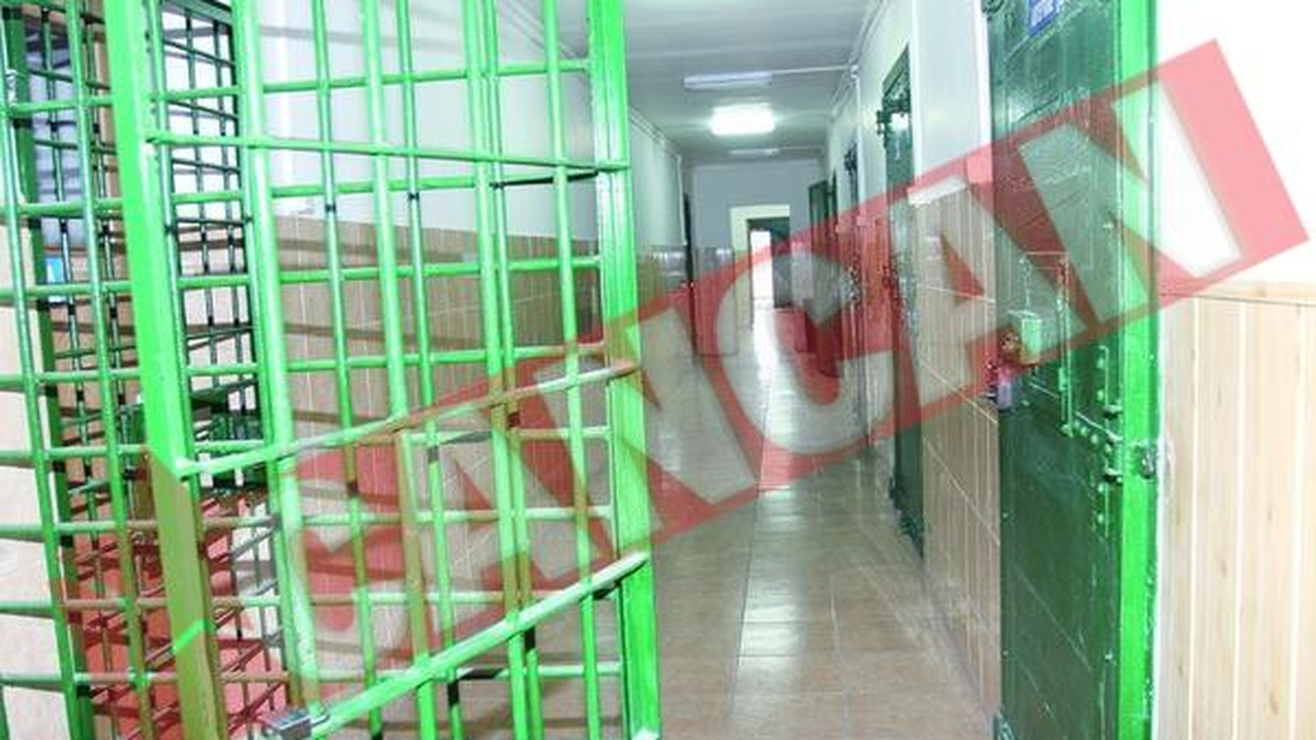 Un puscarias a castigat 10.000 de euro de la Penitenciarul Arad