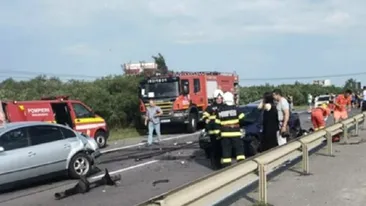 Carambol pe Autostrada Bucureși-Pitești. O persoană a murit și alte 5 au ajuns la spital