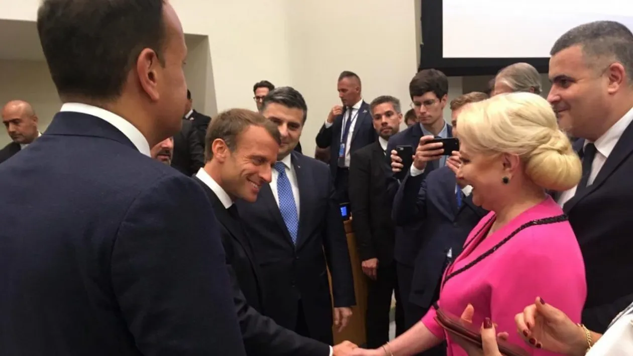 Viorica Dăncilă, întâlnire cu Emmanuel Macron. A stat la aceeași masă cu Angela Merkel și Boris Johnson