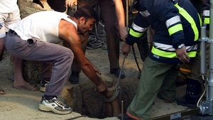 Povestea lui Daniel, un băiețel din Teleorman care a căzut într-un puț de peste 16 metri. A ținut o țară întreagă cu sufletul la gură