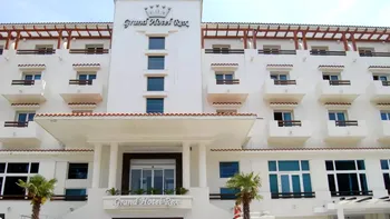 Hotelul Rex din Mamaia, scos la licitație pentru a doua oară. Care este suma cu care poate fi cumpărat