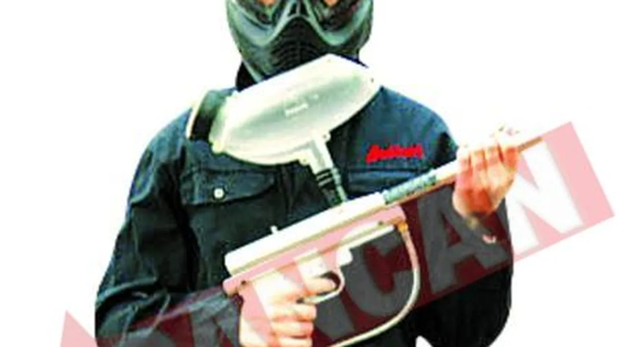 Paintball cu afisele electorale