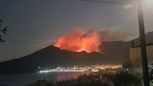 S-a dat alarma în stațiunea Skala Potamia, din Thassos. Un incendiu de proporții a băgat frica în turiștii români