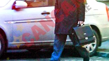 Cer ridicarea imunitatii diplomatului roman