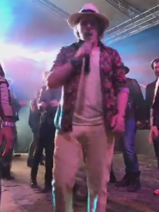 Cântăreţul What's Up a urcat pe scena din Loft