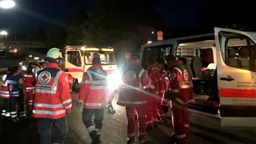 Peste 21 de oameni au fost răniti de un bărbat care i-a atacat cu un topor într-un tren din Germania