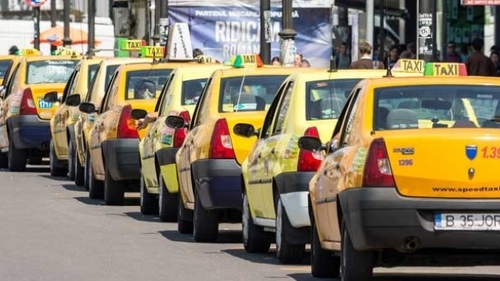 Razie a Poliţiei printre taximetriştii din Bucureşti. Permise reţinute şi amenzi de zeci de mii de lei