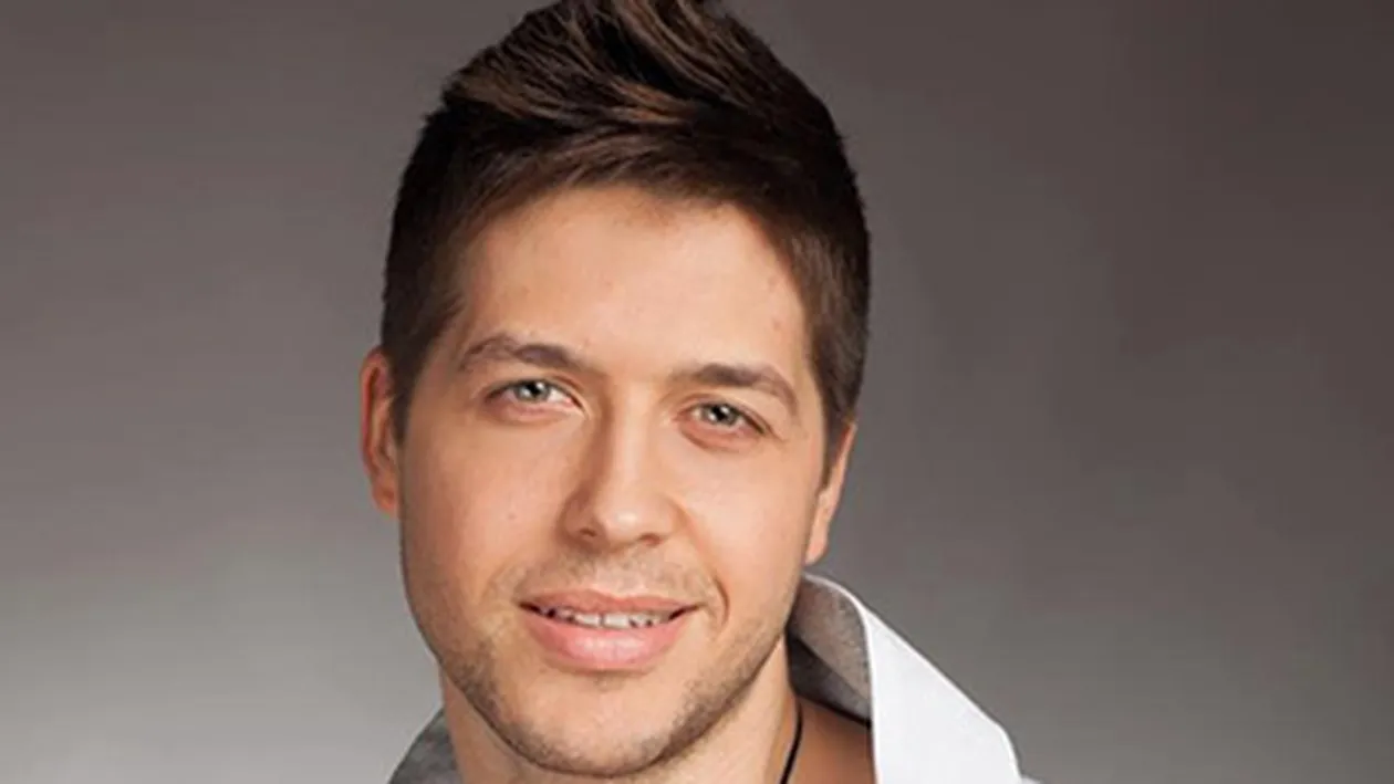 Jorge, un client pretentios! A rascolit cateva magazine in cautarea unui cadou pentru mama lui