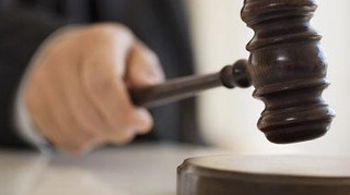 Ce motiv incredibil a invocat! A divortat de nevasta fiindca a fost urata! Judecatorii au fost de acord, iar barbatul a fost despagubit cu 120.000 de dolari