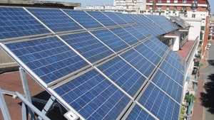 Panourile solare de balcon care fac senzație în Germania au ajuns și în România. Cât costă și cum funcționează
